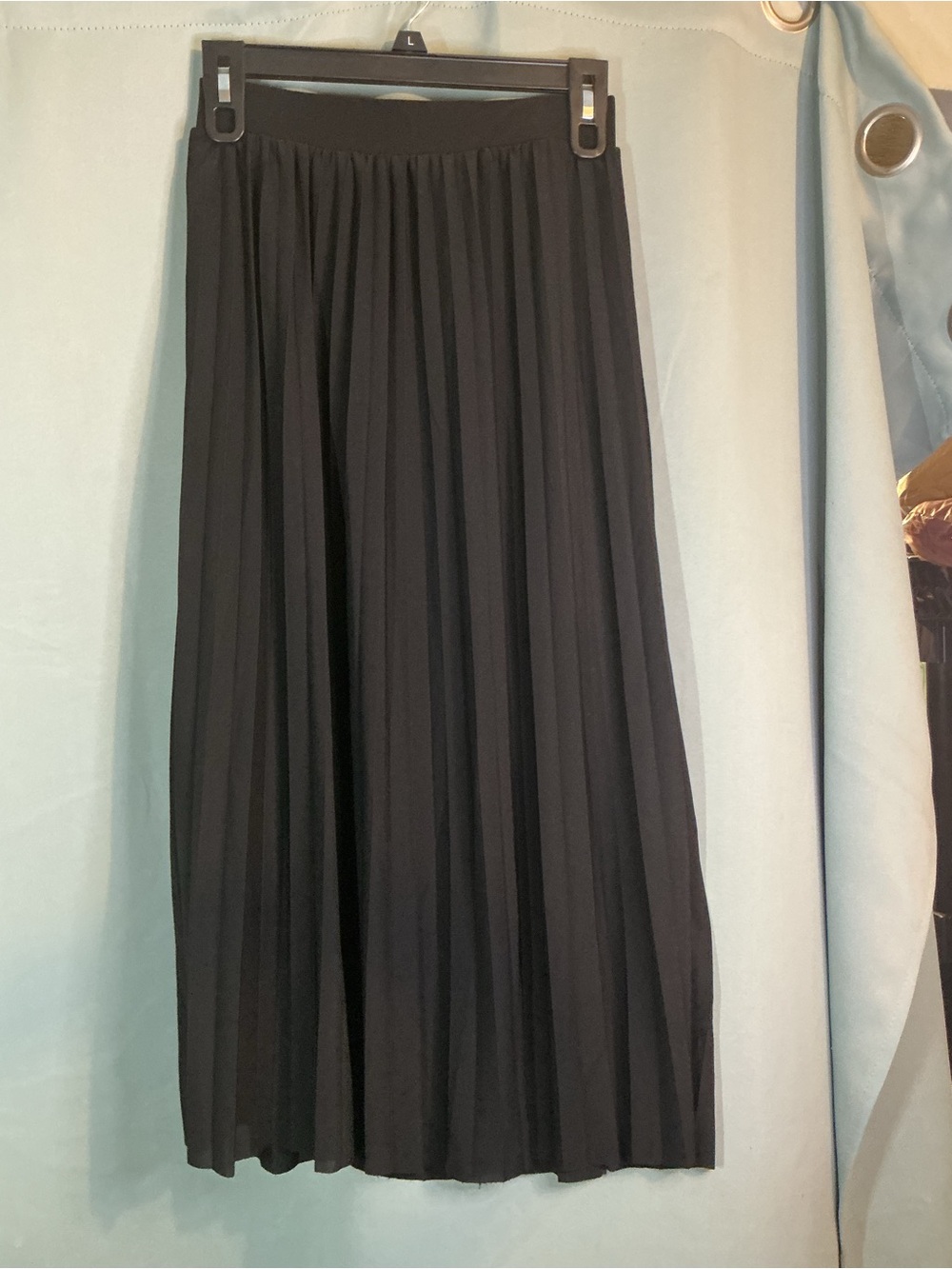 Harper Black Pleated Midi Skirt